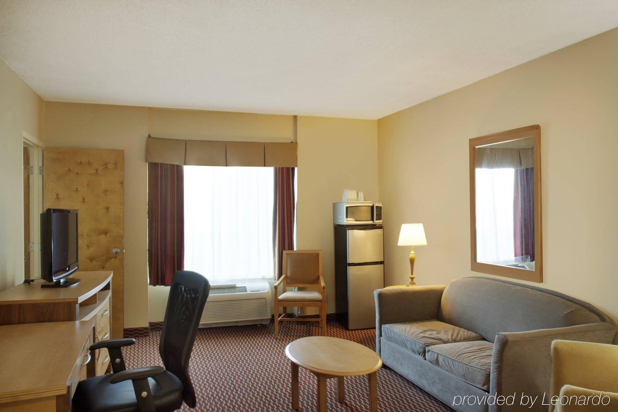 Surestay Plus Hotel By Best Western Syracuse Airport North Syracuse Exteriör bild